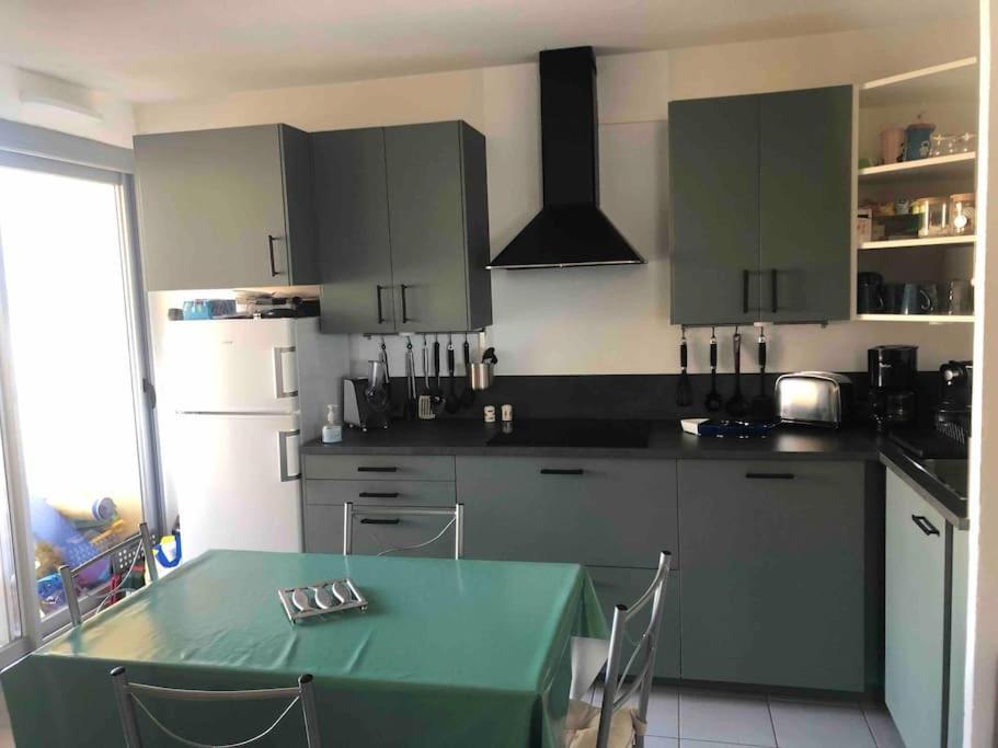 Appartement Face A La Mer Canet En Roussillon Eksteriør billede